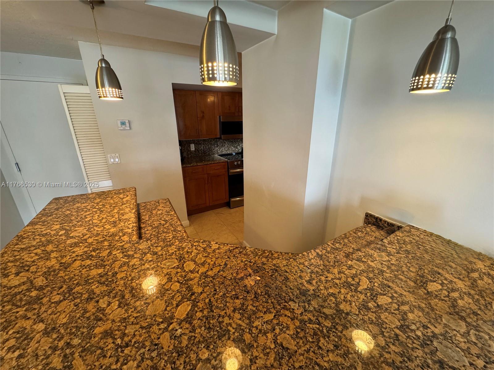 THE COLLINS CONDO - Residential