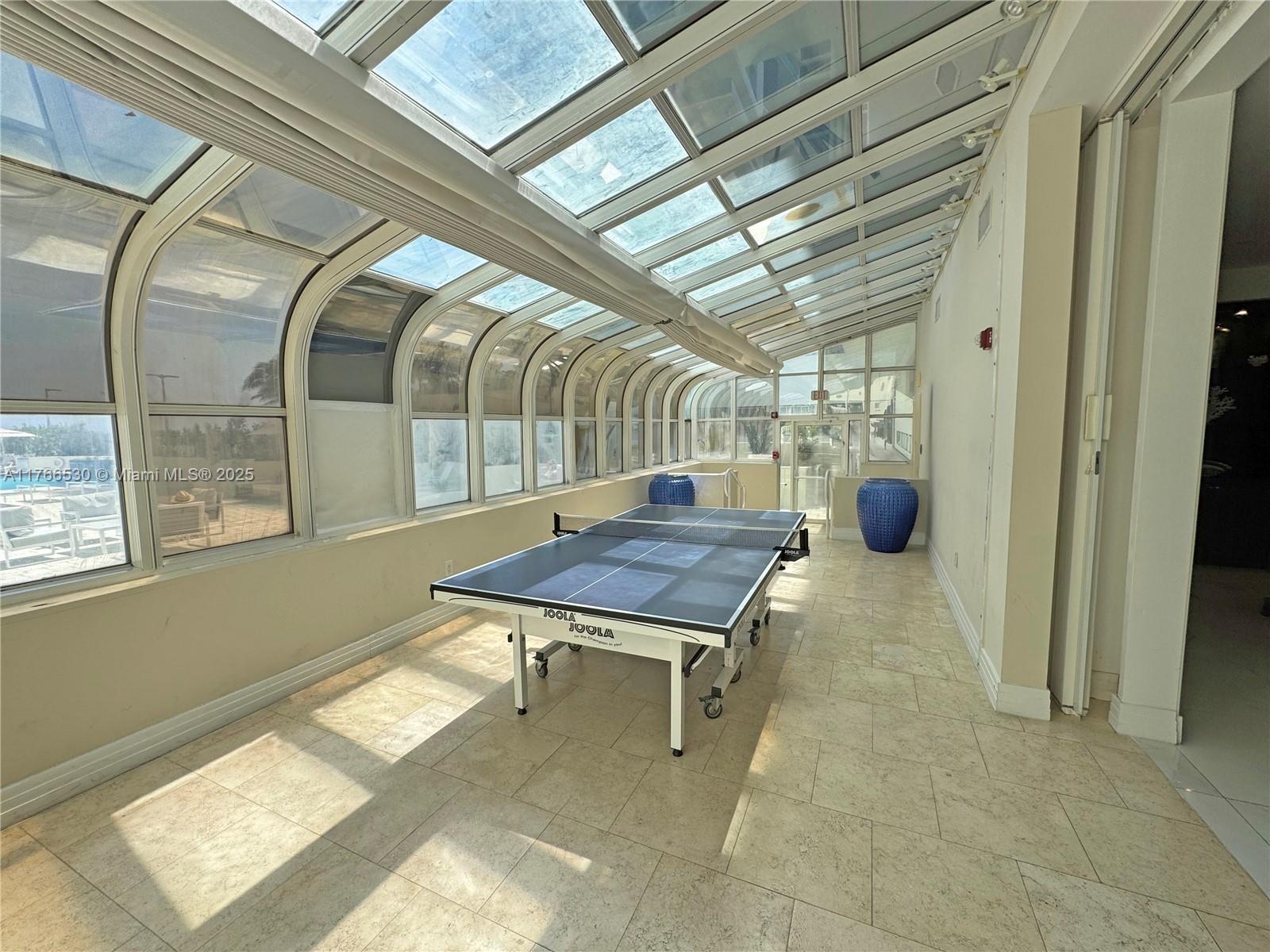 THE COLLINS CONDO - Residential