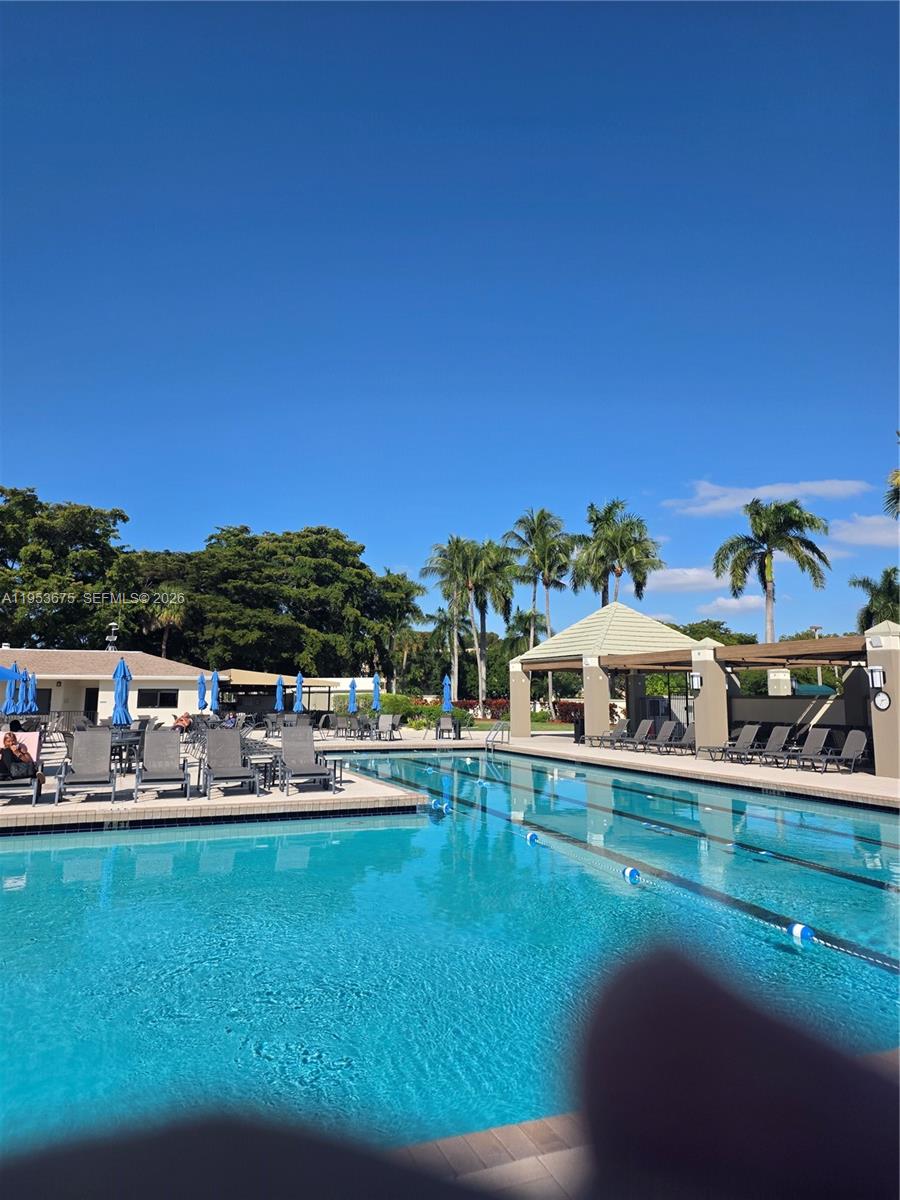 VICTORIA VILLAGE K CONDO - Residential