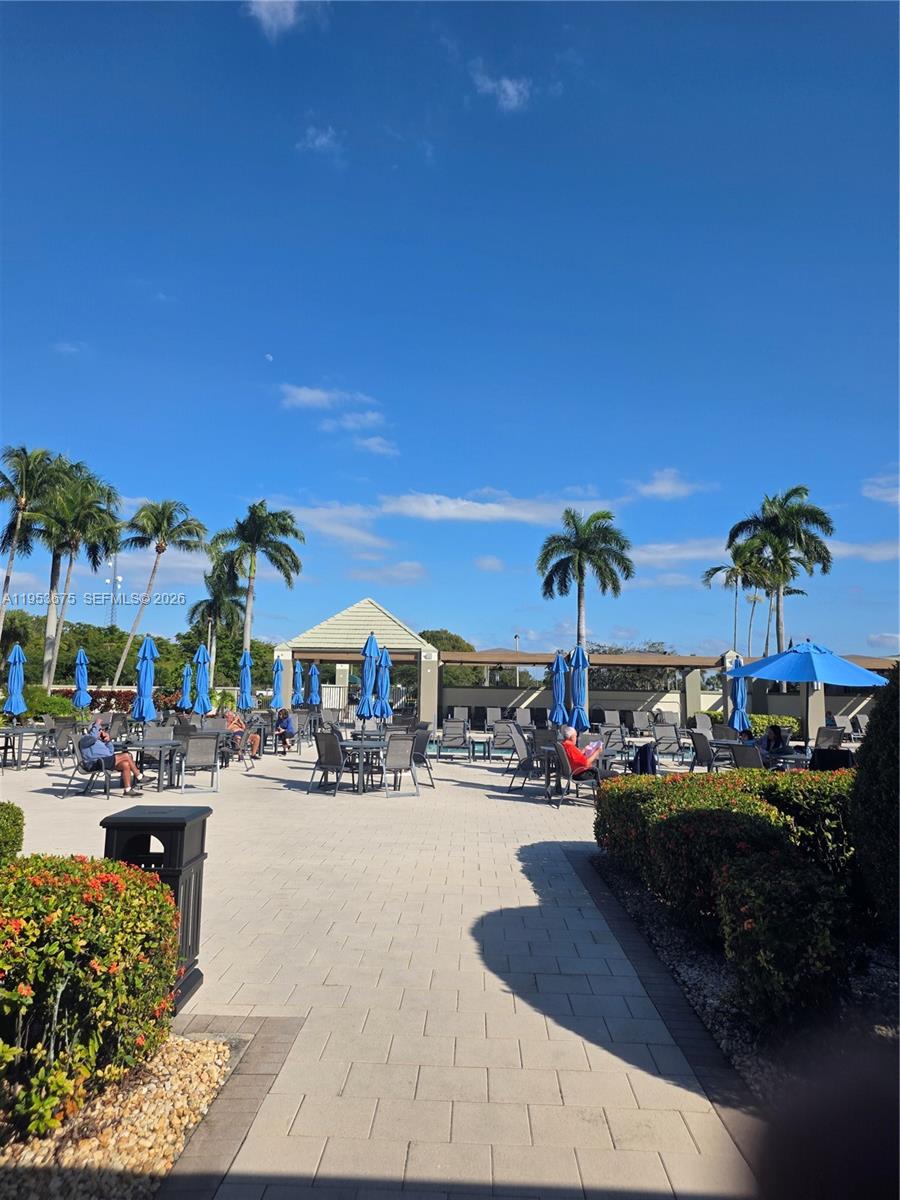 VICTORIA VILLAGE K CONDO - Residential