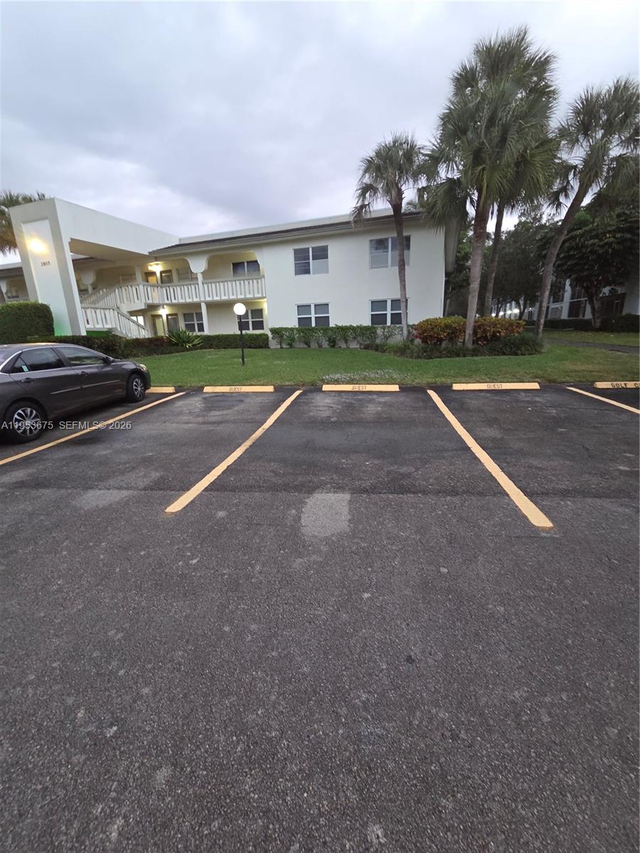 VICTORIA VILLAGE K CONDO - Residential