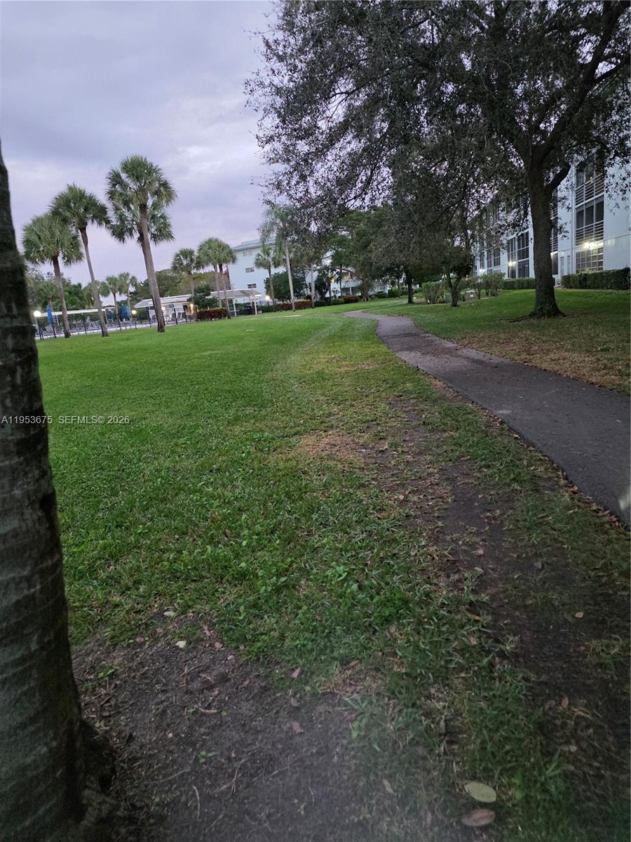 VICTORIA VILLAGE K CONDO - Residential