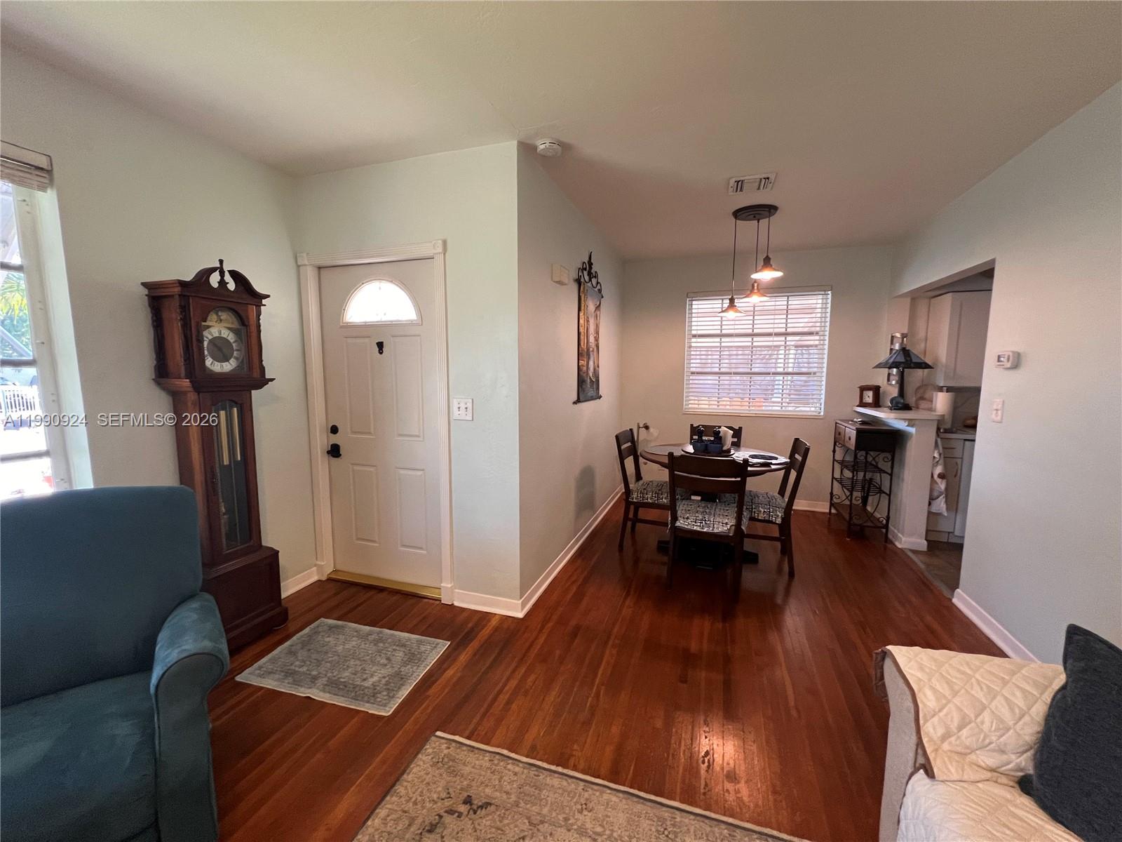 PALM ESTATES - Residential