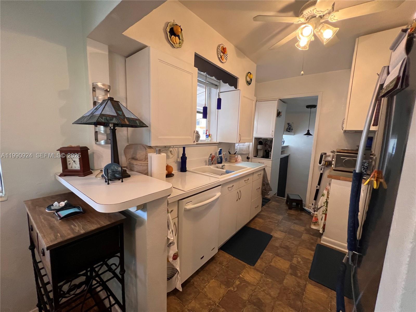 PALM ESTATES - Residential