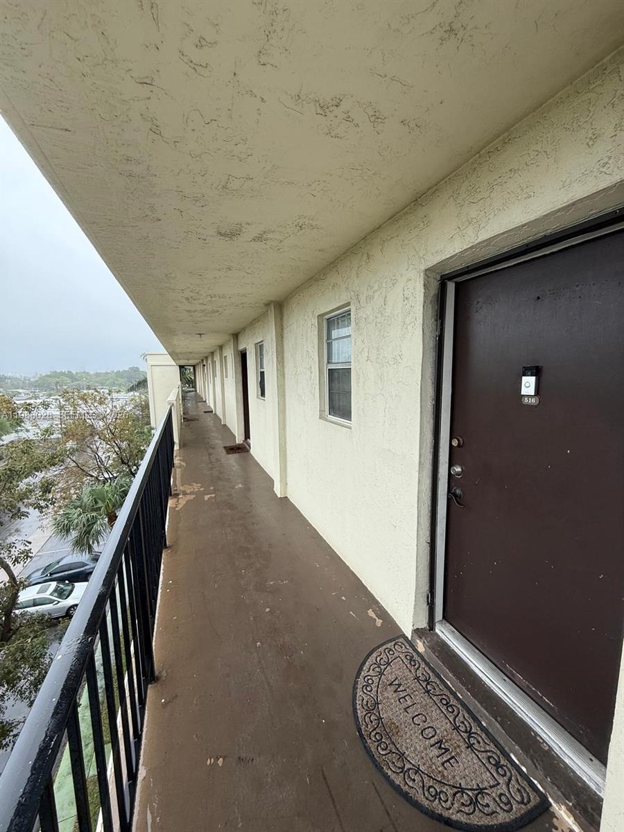 PARKSIDE TOWERS CONDO - Residential Lease