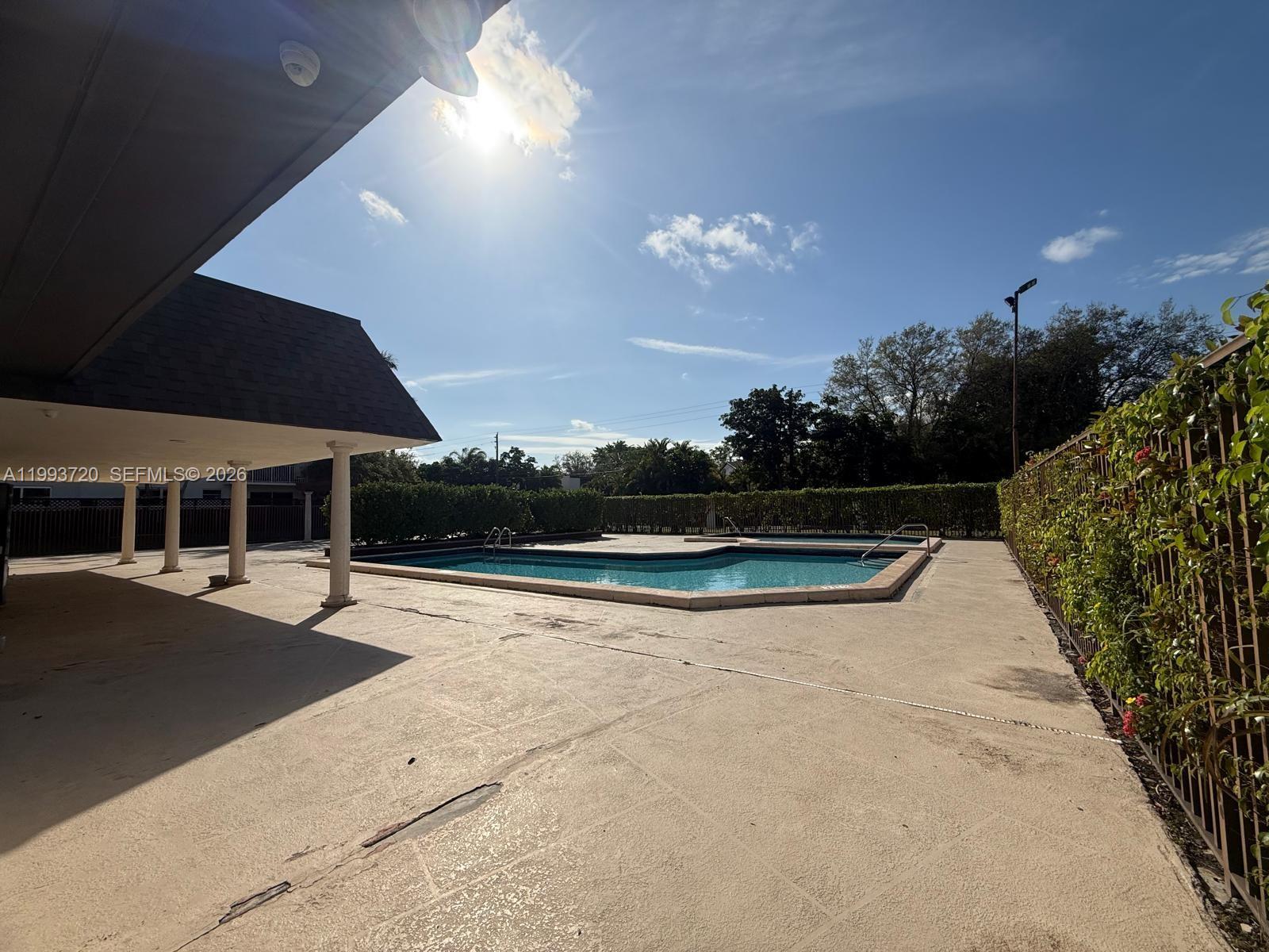 GALLOWOOD CONDO - Residential