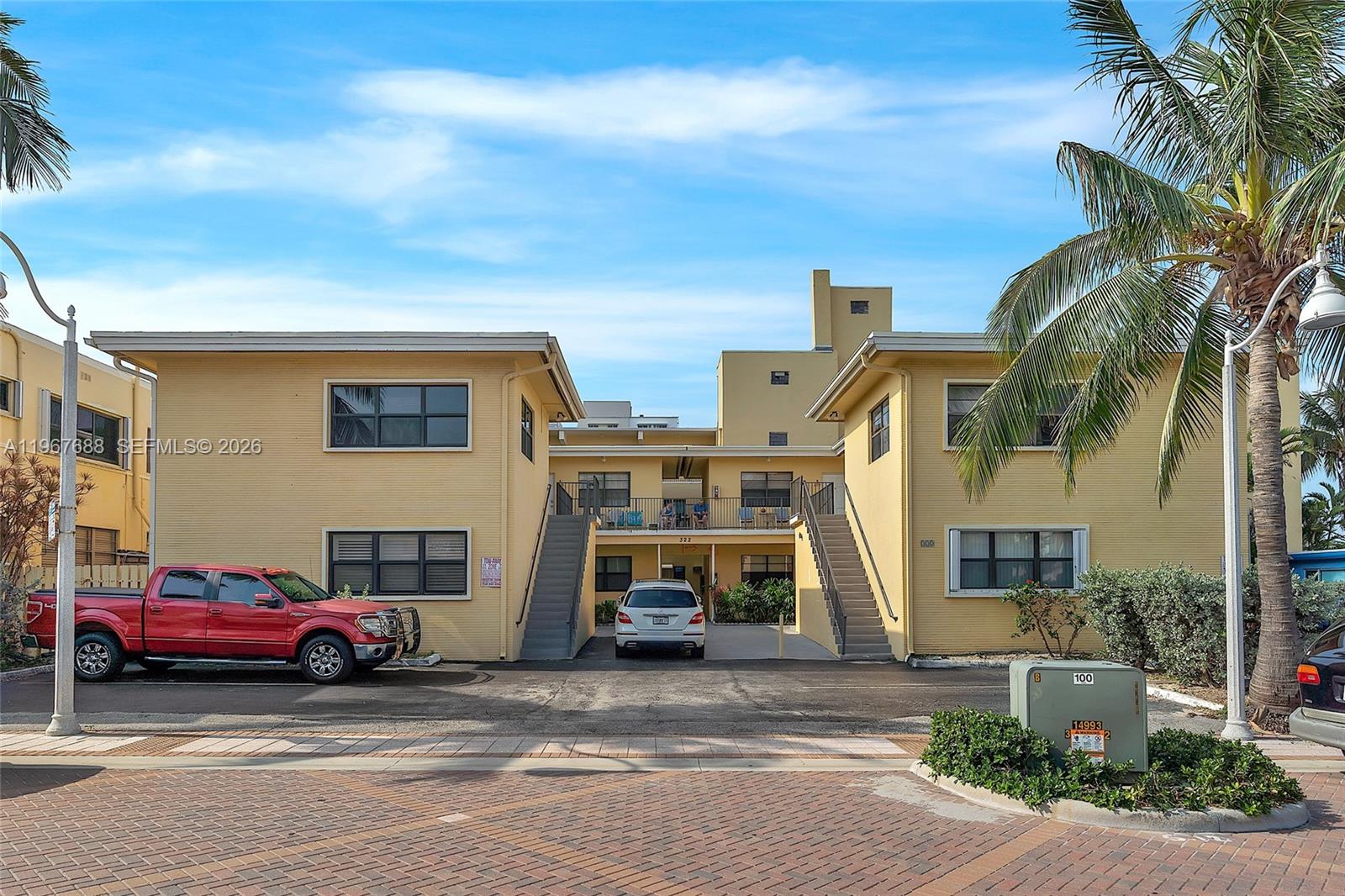 BEACH TERRACE RESORT COND - Residential