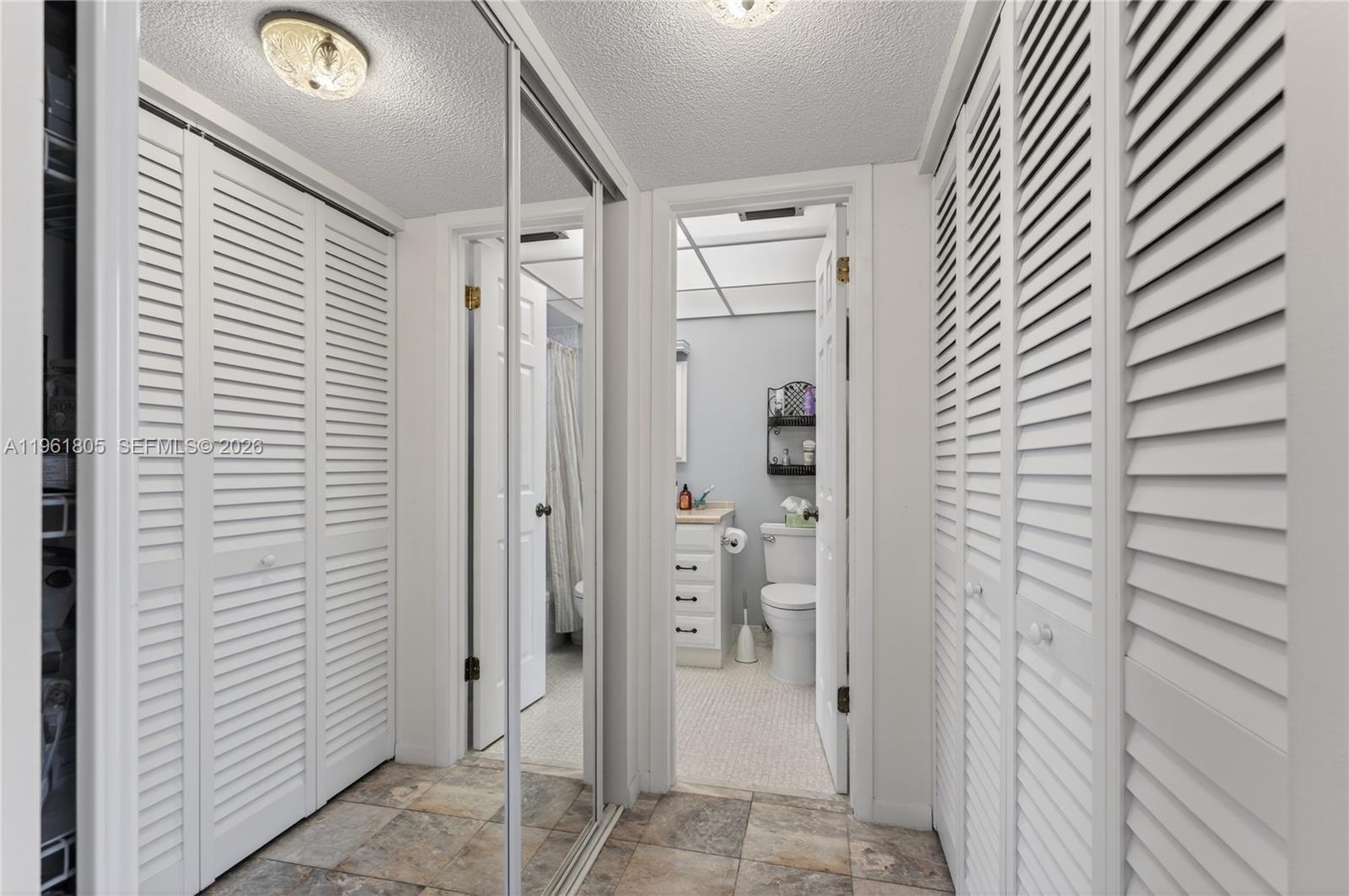 LAUDERDALE OAKS CONDO 4 - Residential