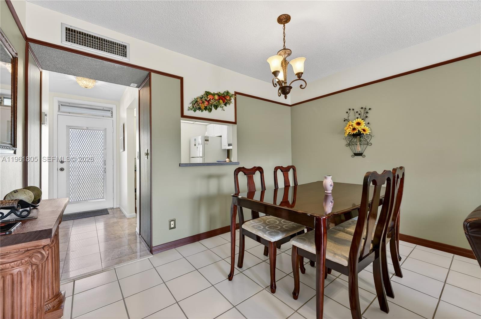 LAUDERDALE OAKS CONDO 4 - Residential