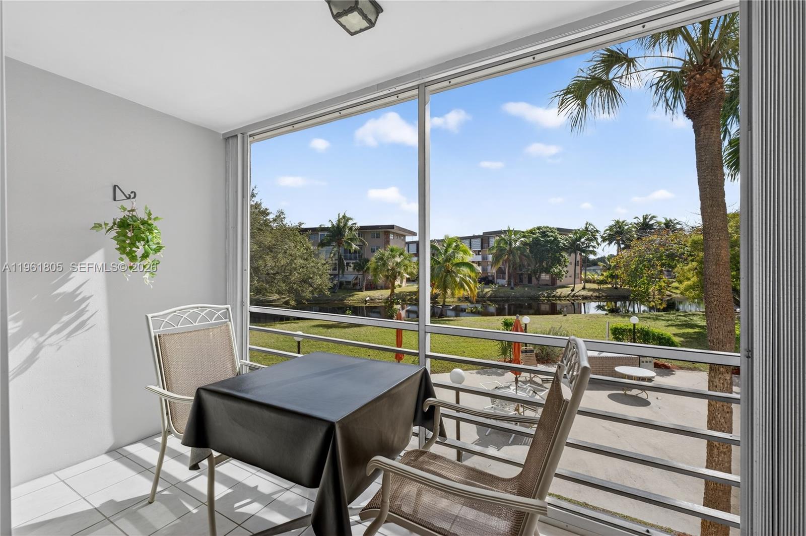 LAUDERDALE OAKS CONDO 4 - Residential