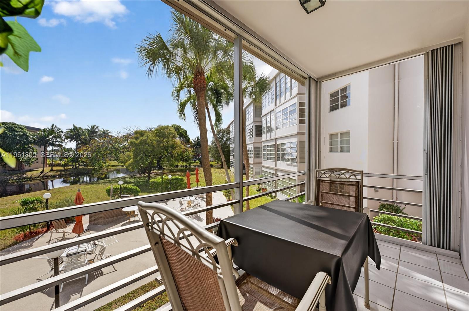 LAUDERDALE OAKS CONDO 4 - Residential