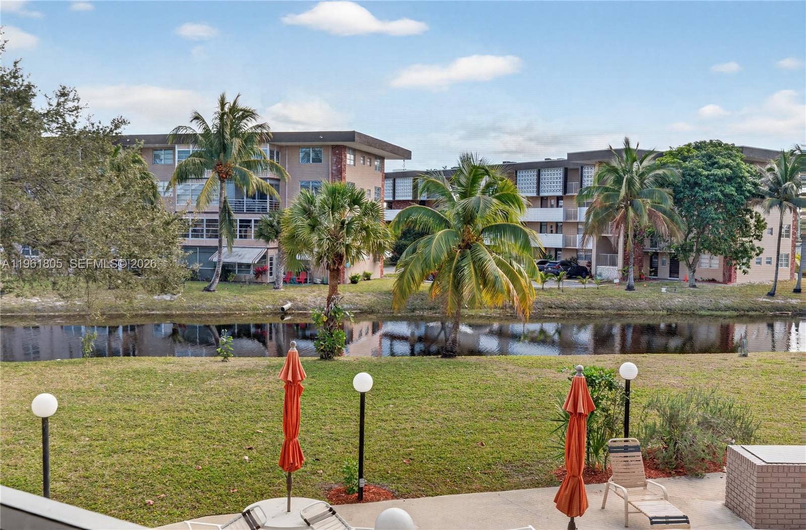 LAUDERDALE OAKS CONDO 4 - Residential