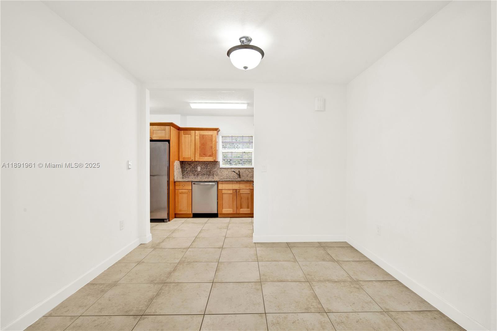 CORAL GABLES CRAFTS SEC - Residential Lease