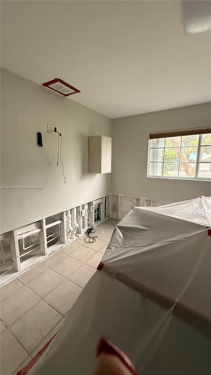 CHATEAU DE VILLE CONDO - Residential