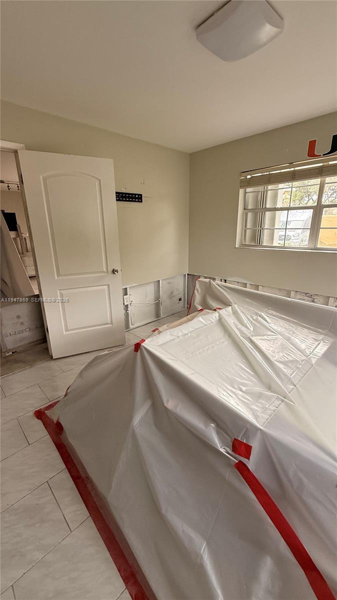 CHATEAU DE VILLE CONDO - Residential