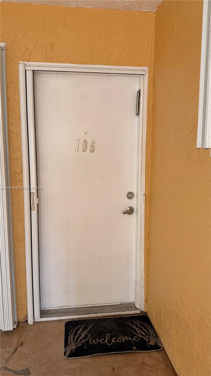 CHATEAU DE VILLE CONDO - Residential