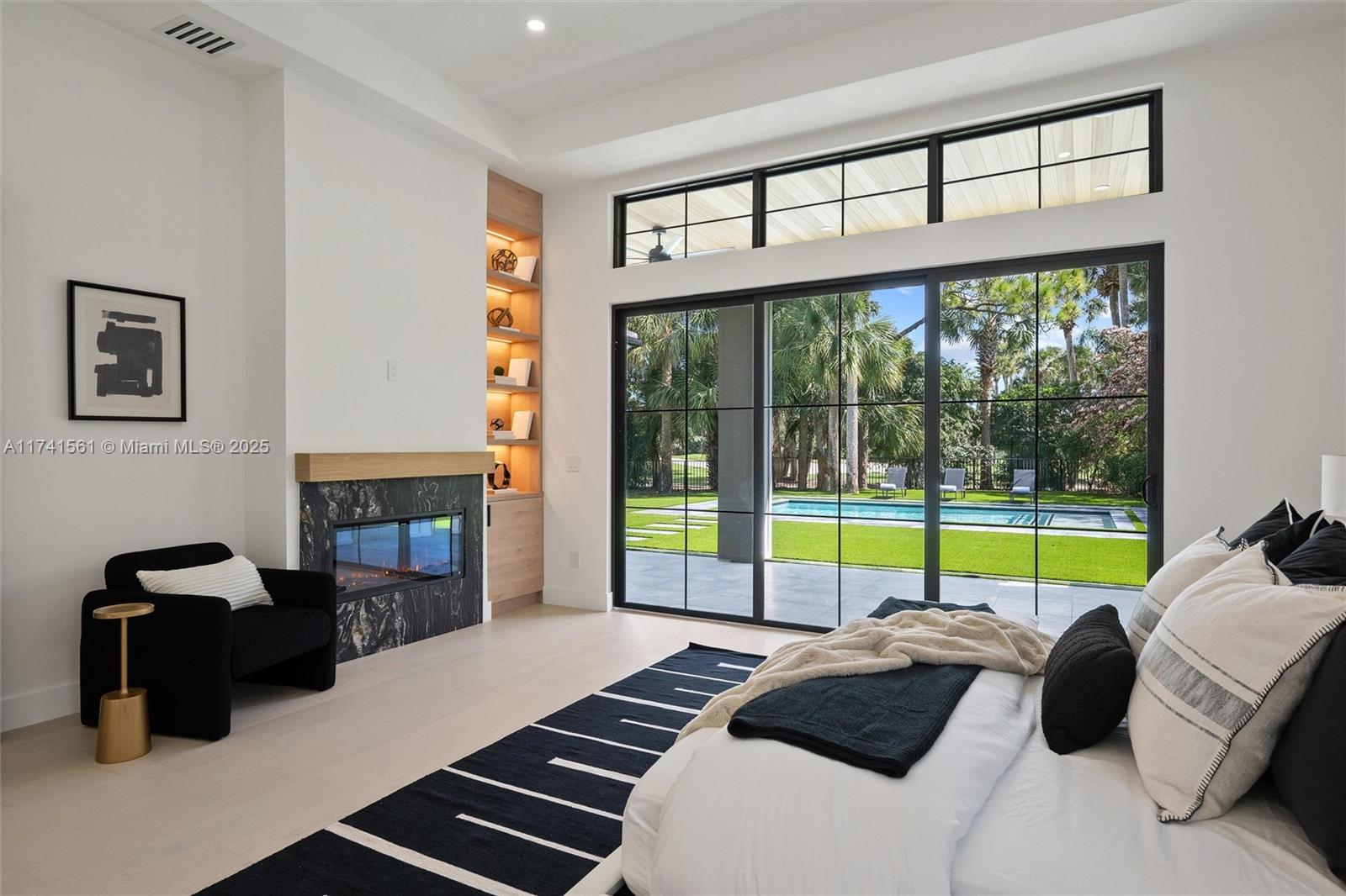 BREAKERS WEST - Residential