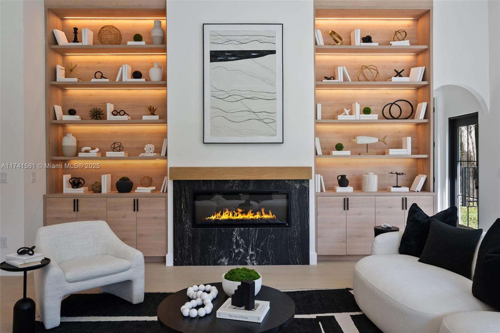 BREAKERS WEST - Residential