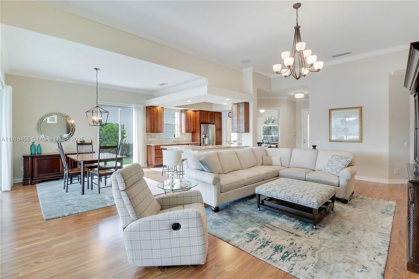 ISLES AT PALM BEACH GARDEN - Residential