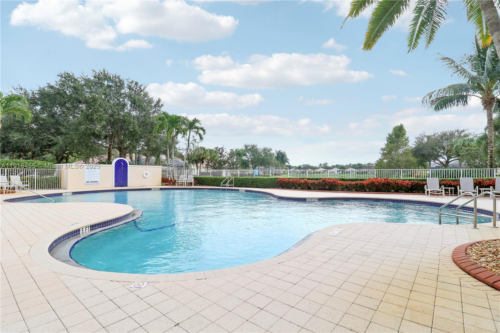 ISLES AT PALM BEACH GARDEN - Residential