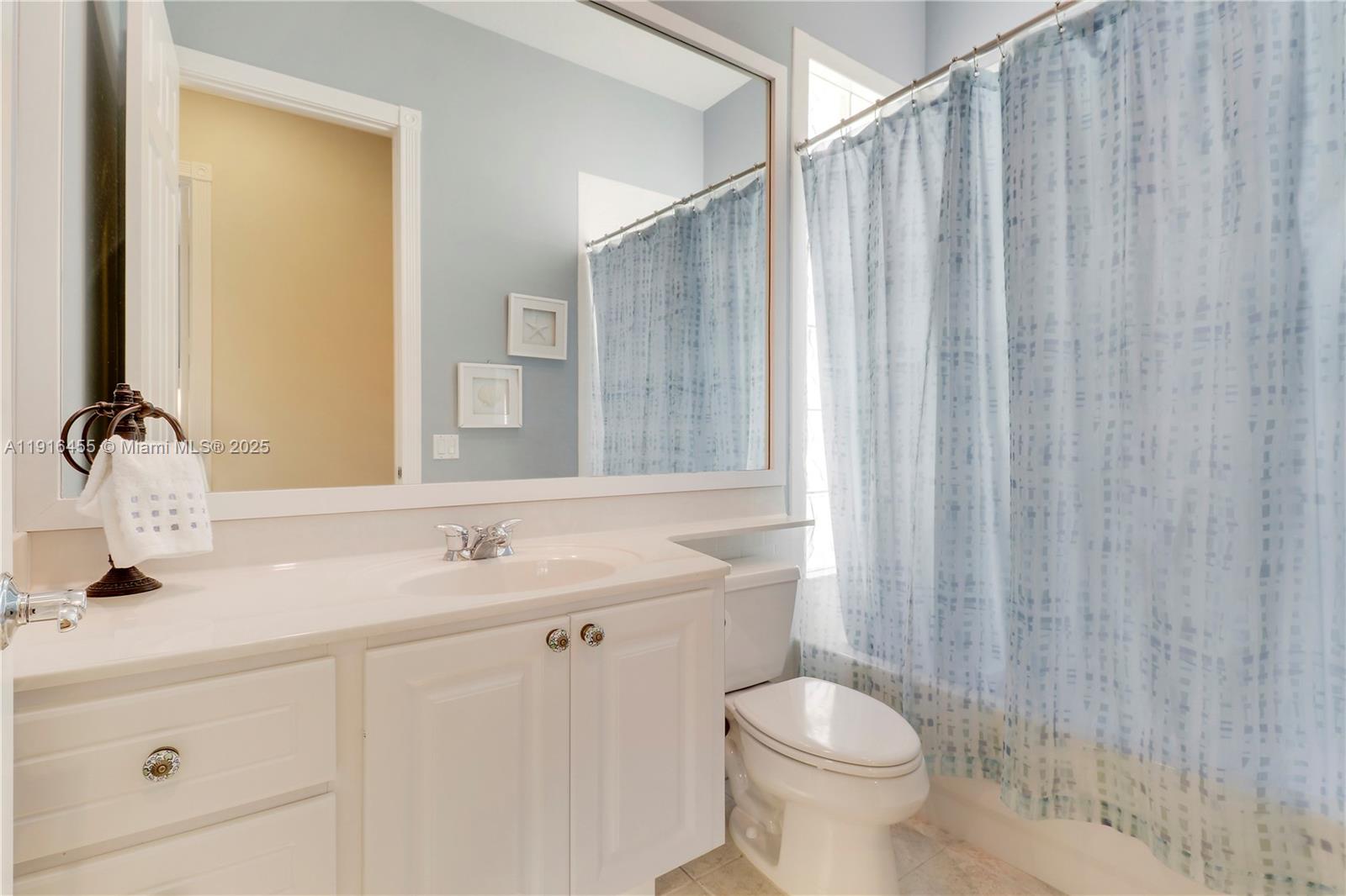 ISLES AT PALM BEACH GARDEN - Residential