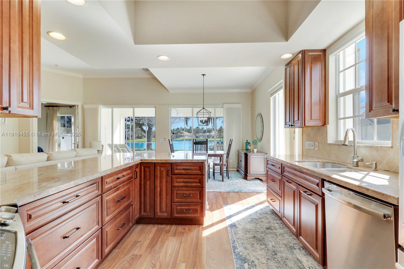 ISLES AT PALM BEACH GARDEN - Residential