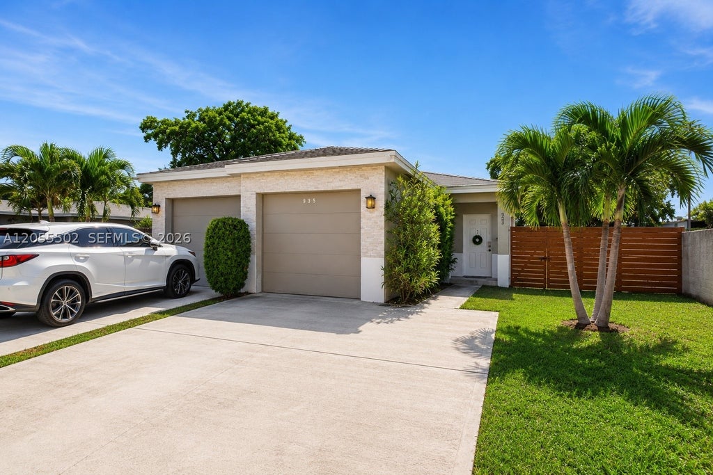 Photo of 935 NW 2nd Ave, Fort Lauderdale, FL 33311 (MLS # A12055502)