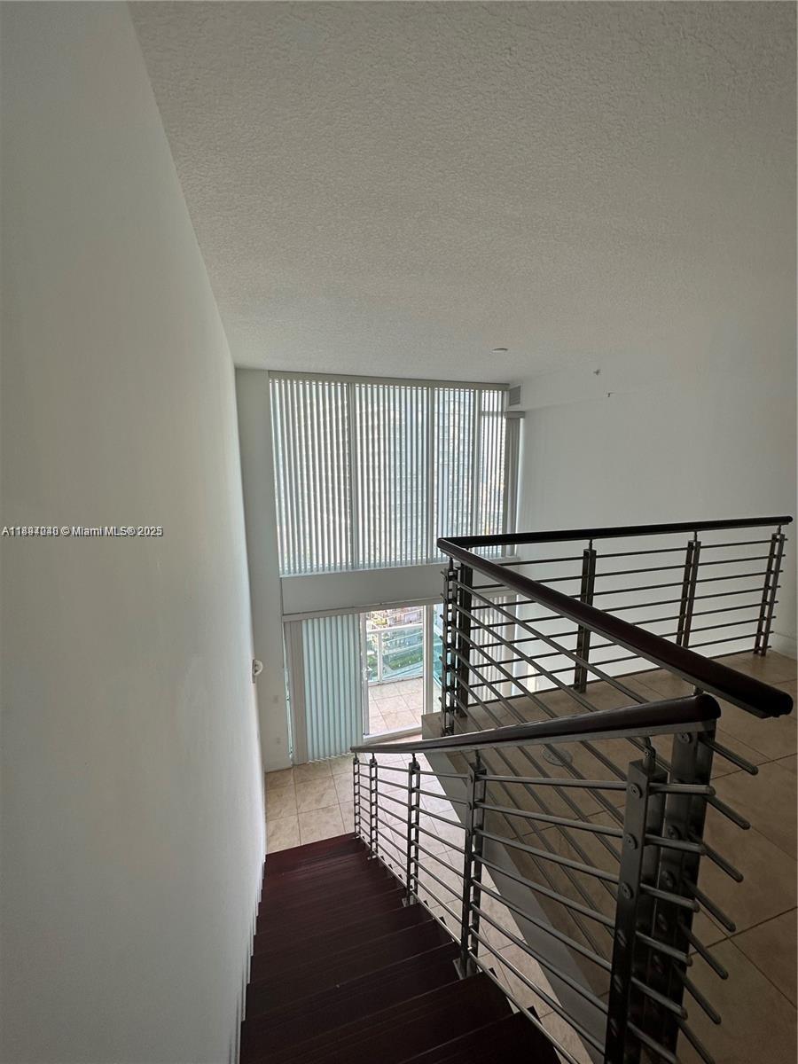 BRICKELL ON THE RIVER S T - Residential Lease