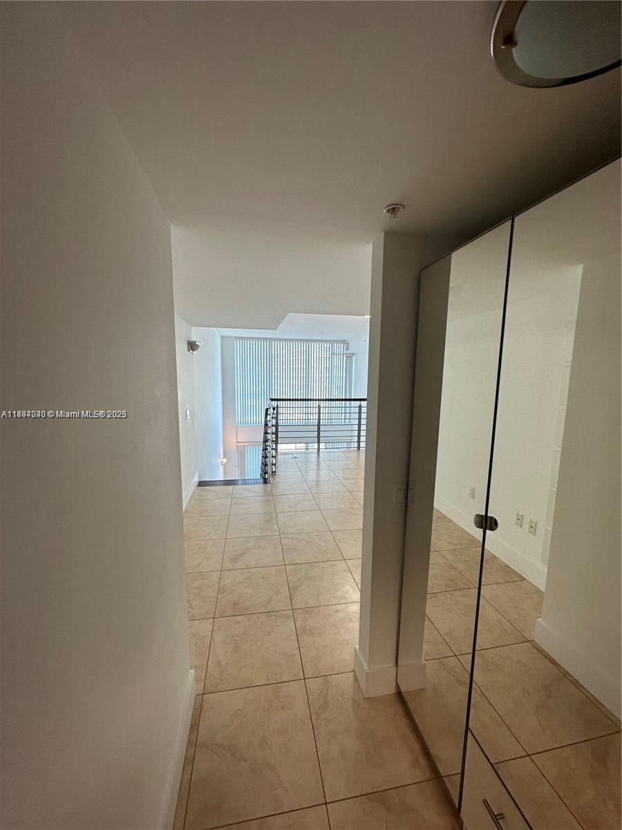 BRICKELL ON THE RIVER S T - Residential Lease