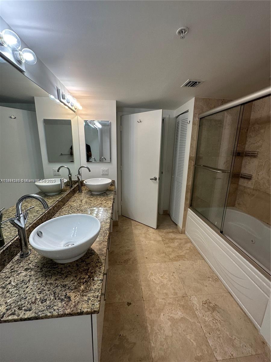 BRICKELL ON THE RIVER S T - Residential Lease