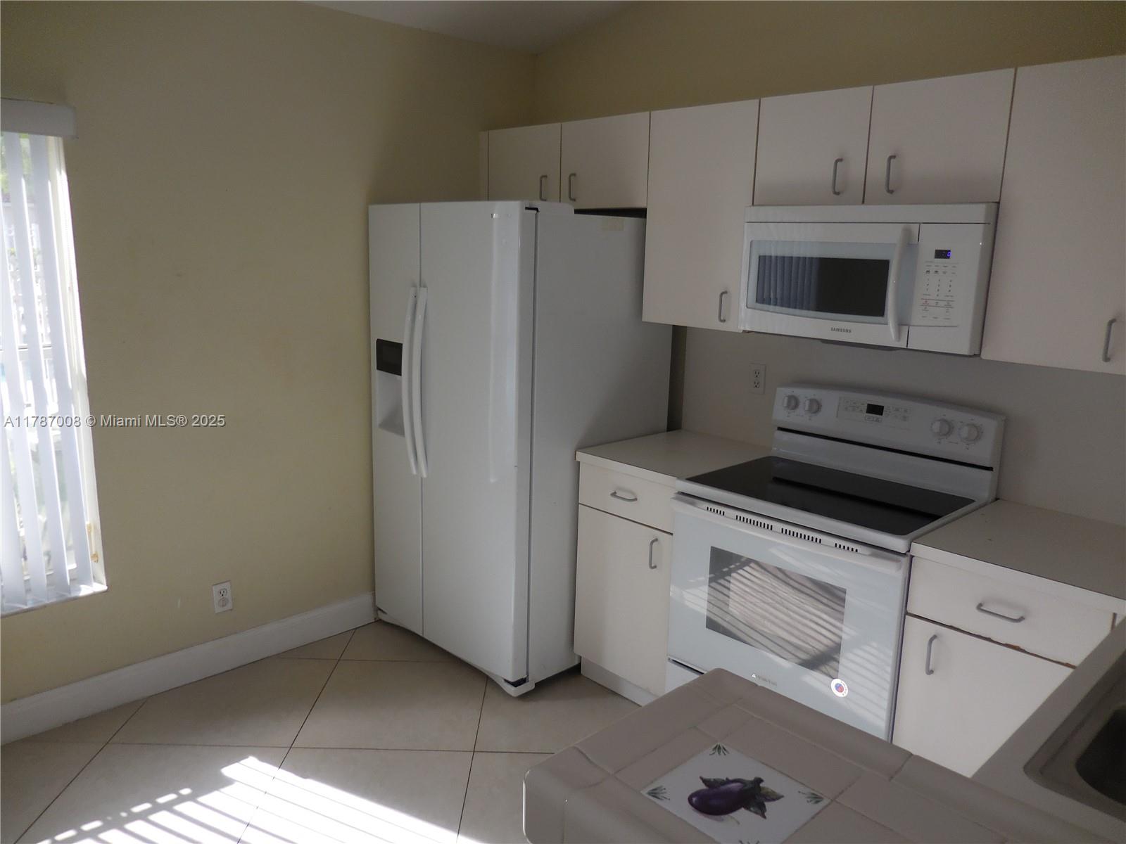 SILVER LAKES AT PEMBROKE - Residential