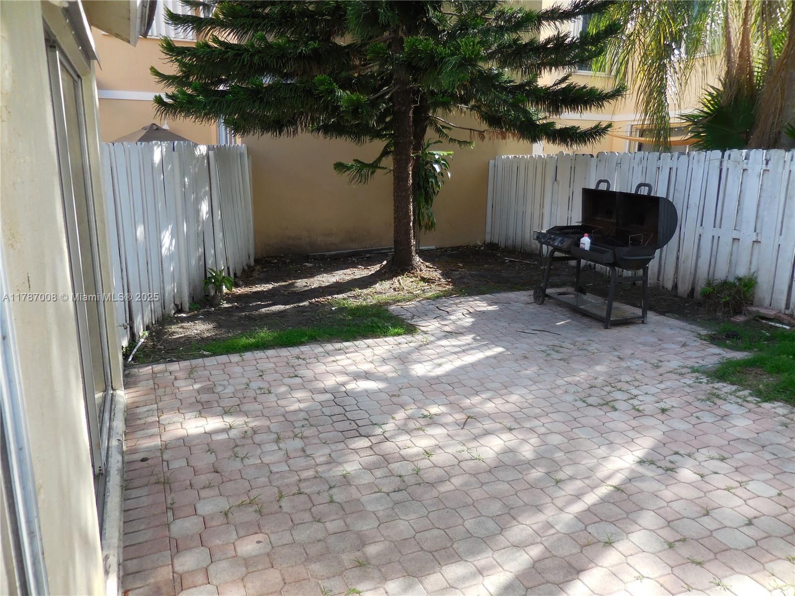 SILVER LAKES AT PEMBROKE - Residential