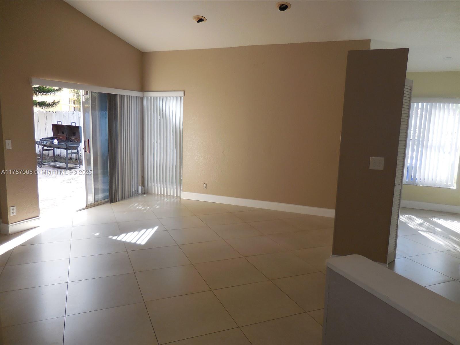 SILVER LAKES AT PEMBROKE - Residential