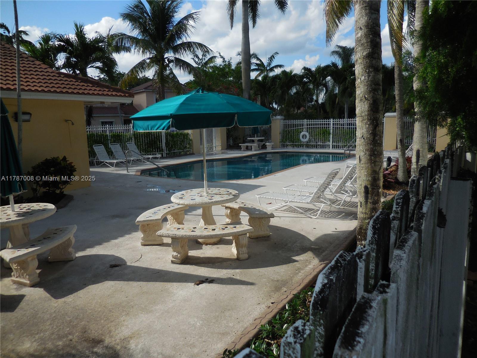 SILVER LAKES AT PEMBROKE - Residential