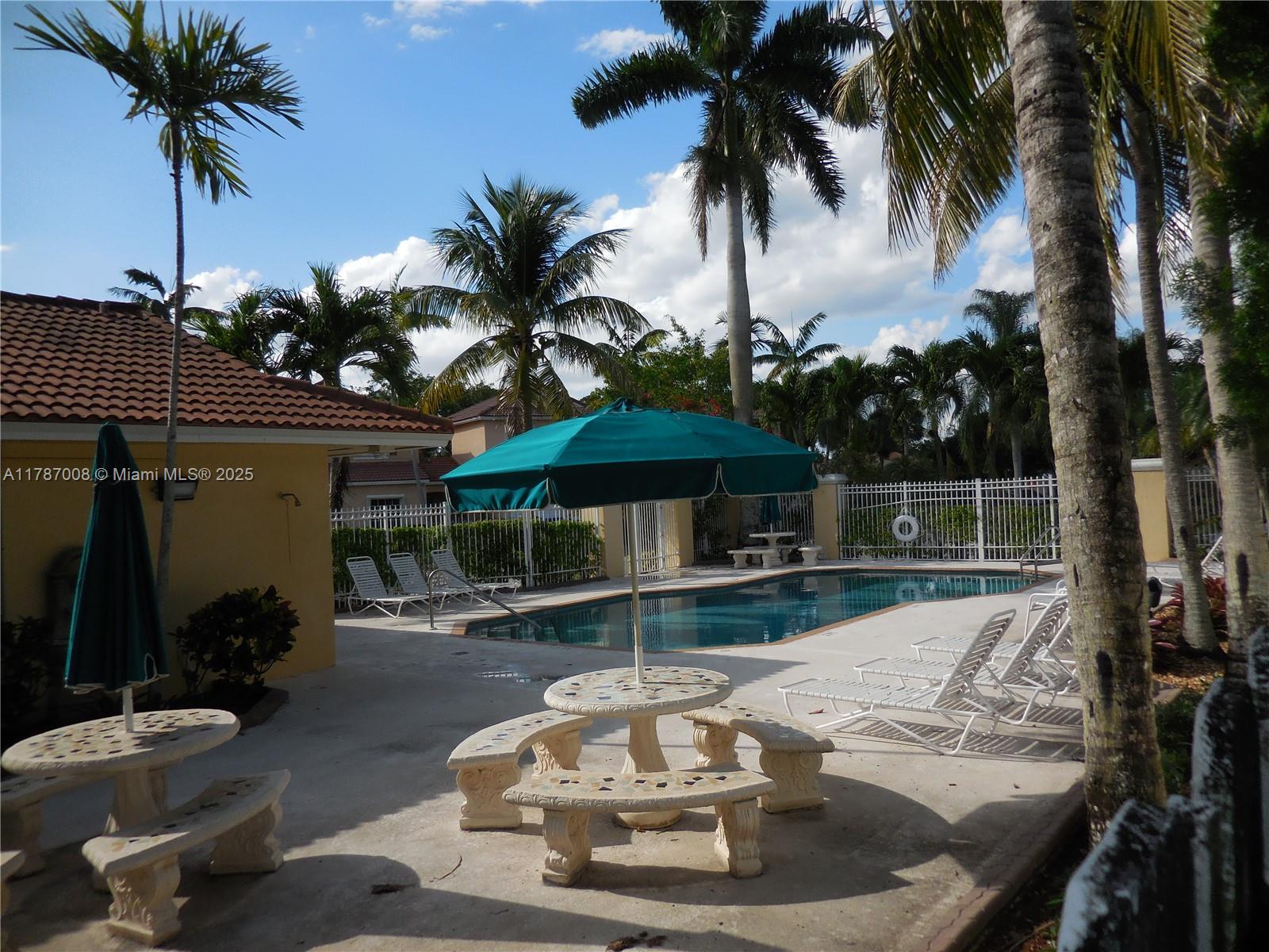 SILVER LAKES AT PEMBROKE - Residential