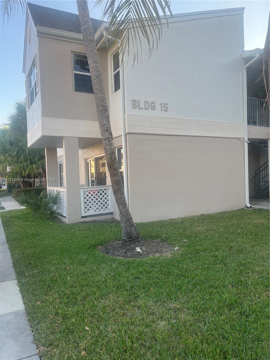 17440 67th Ct G15, Miami Lakes, Miami-Dade County, Florida - 2 Bedrooms  
2 Bathrooms - 