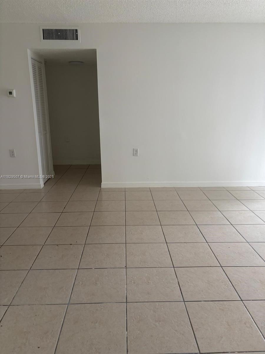 19800 SW 103rd Ct 104