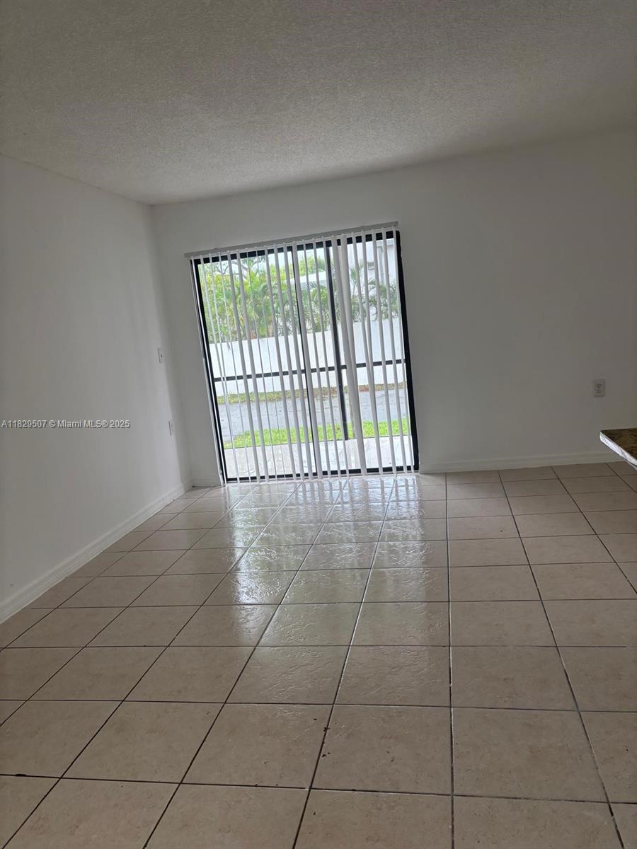 19800 SW 103rd Ct 104