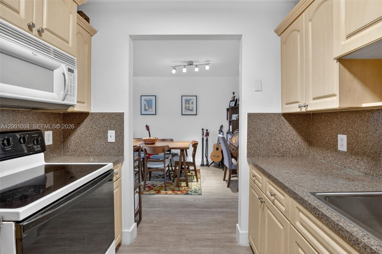 NEW HAMPTON AT CENTURY VI - Residential