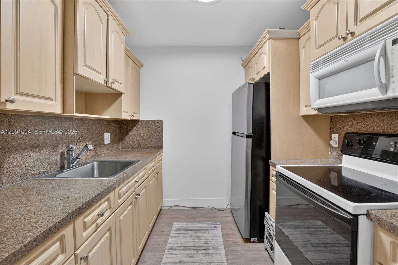 NEW HAMPTON AT CENTURY VI - Residential