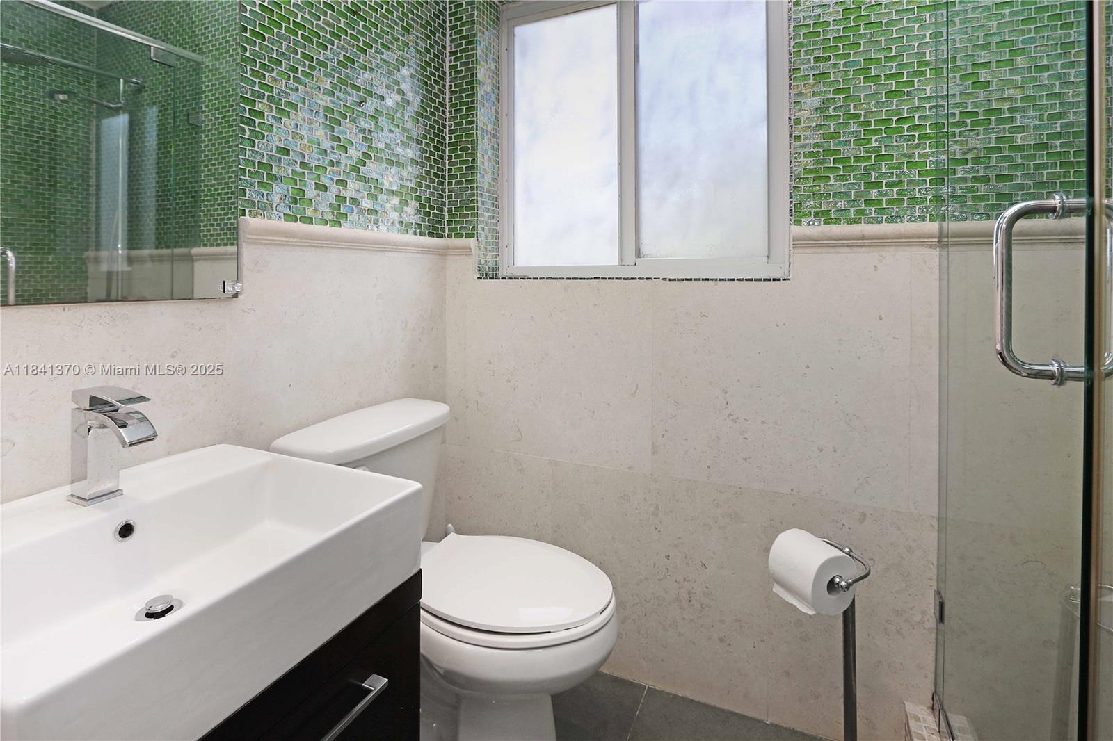 HOLLYWOOD LAKES SECTION - Residential