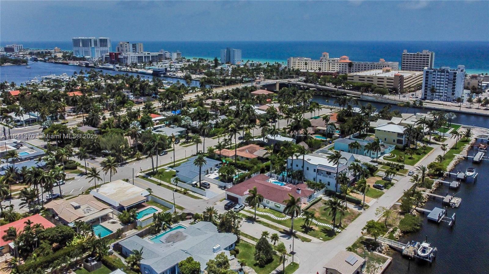 HOLLYWOOD LAKES SECTION - Residential