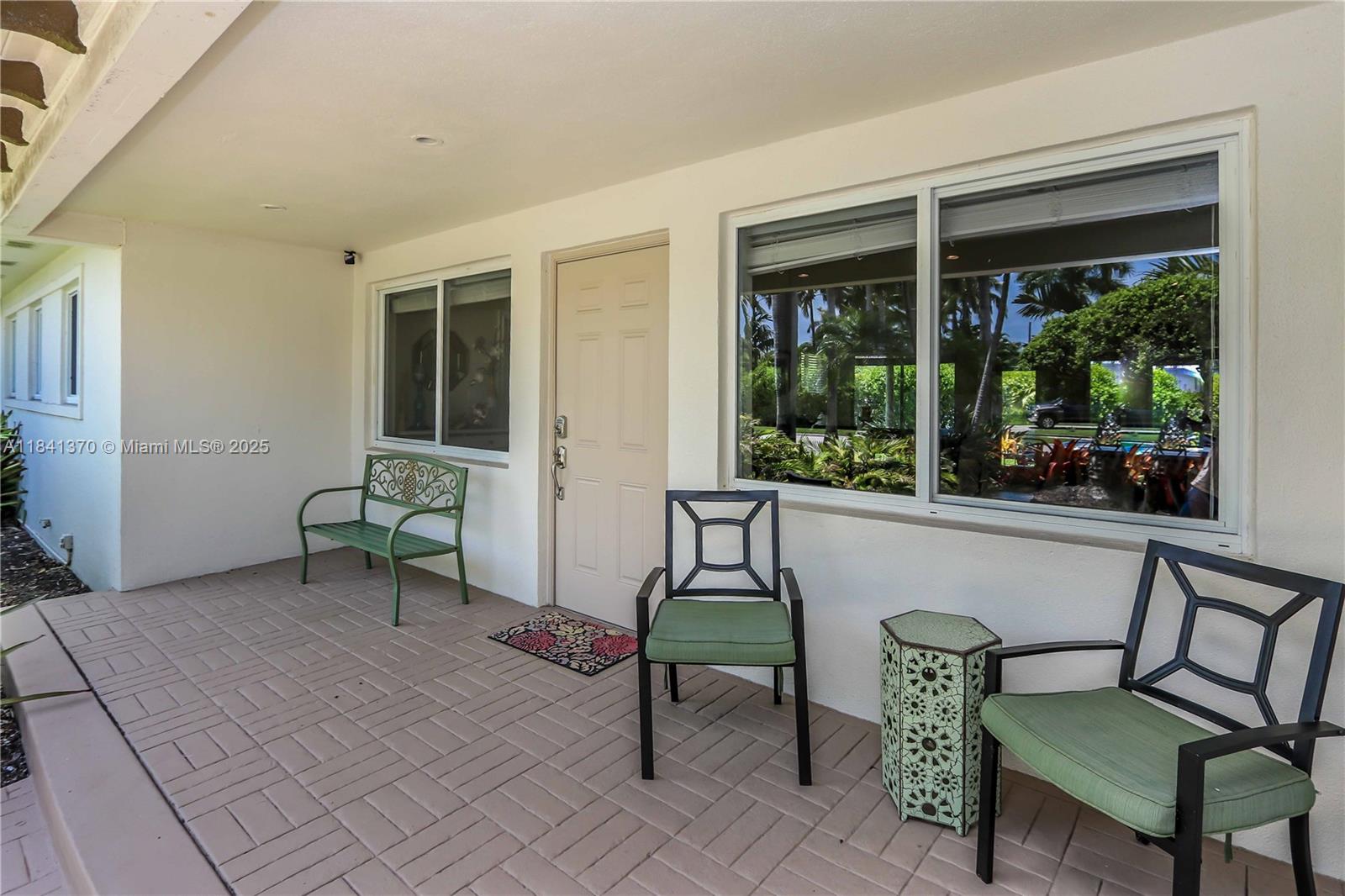 HOLLYWOOD LAKES SECTION - Residential