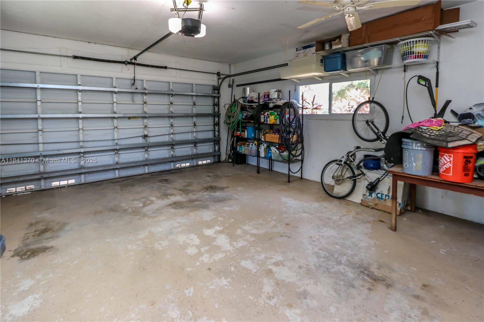 HOLLYWOOD LAKES SECTION - Residential