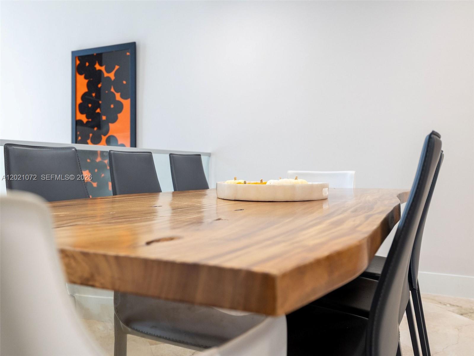 PORTSIDE YACHT CLUB CONDO - Residential