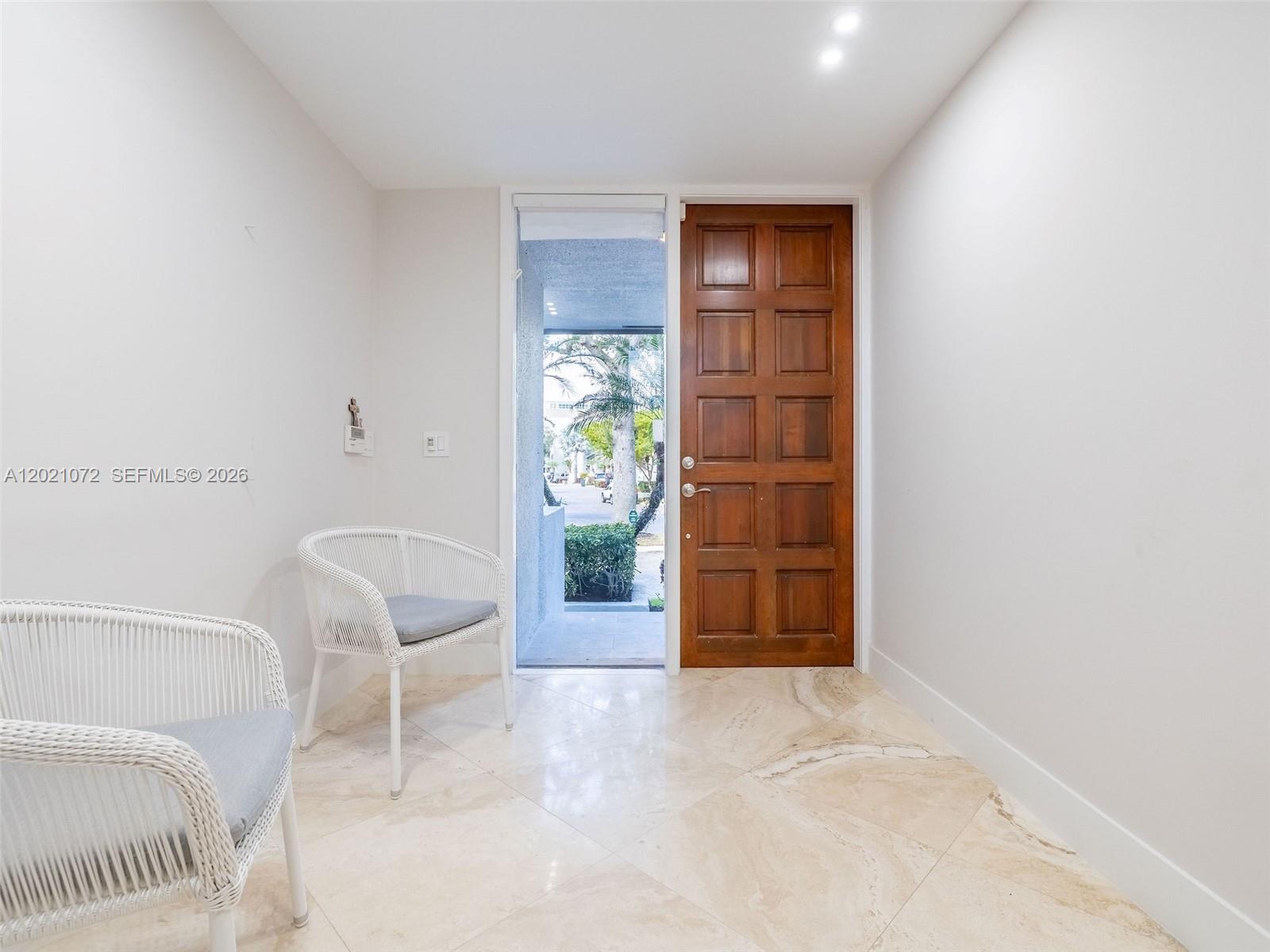 PORTSIDE YACHT CLUB CONDO - Residential