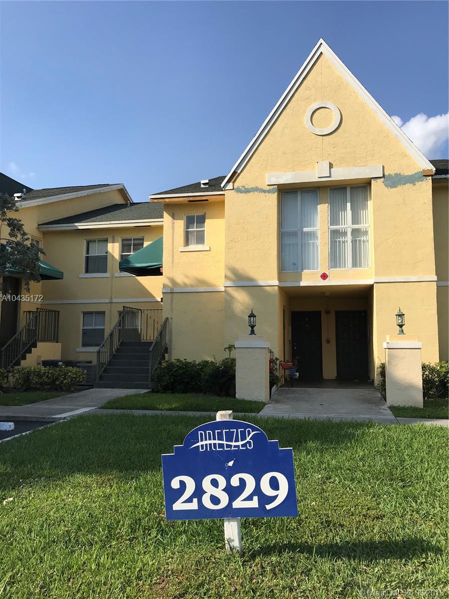 BREEZES AT PALM AIRE COND - Residential Lease