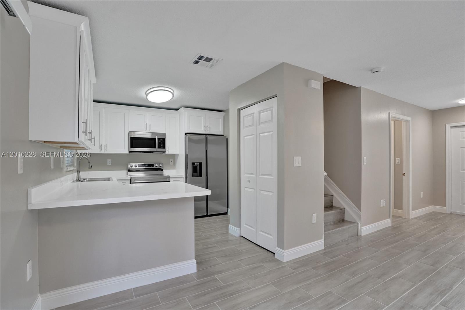 PEMBROKE ISLES 1 - Residential Lease