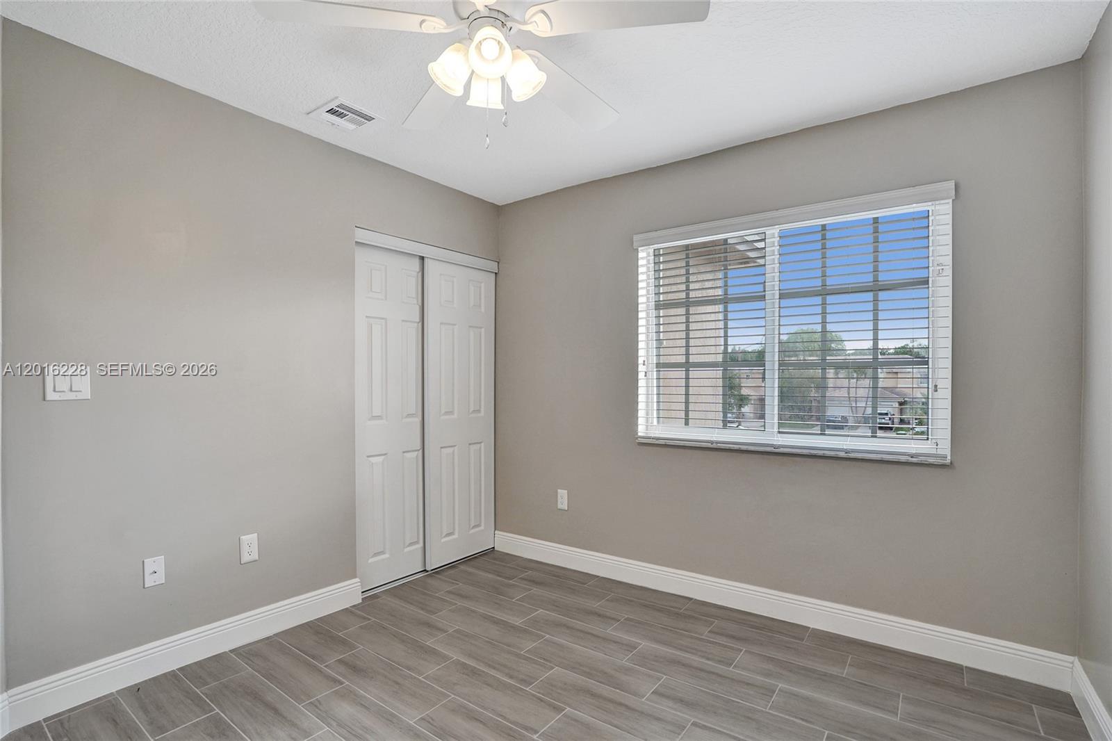 PEMBROKE ISLES 1 - Residential Lease