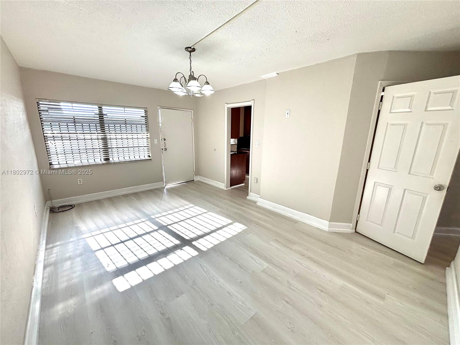 1335 W 68th St 309